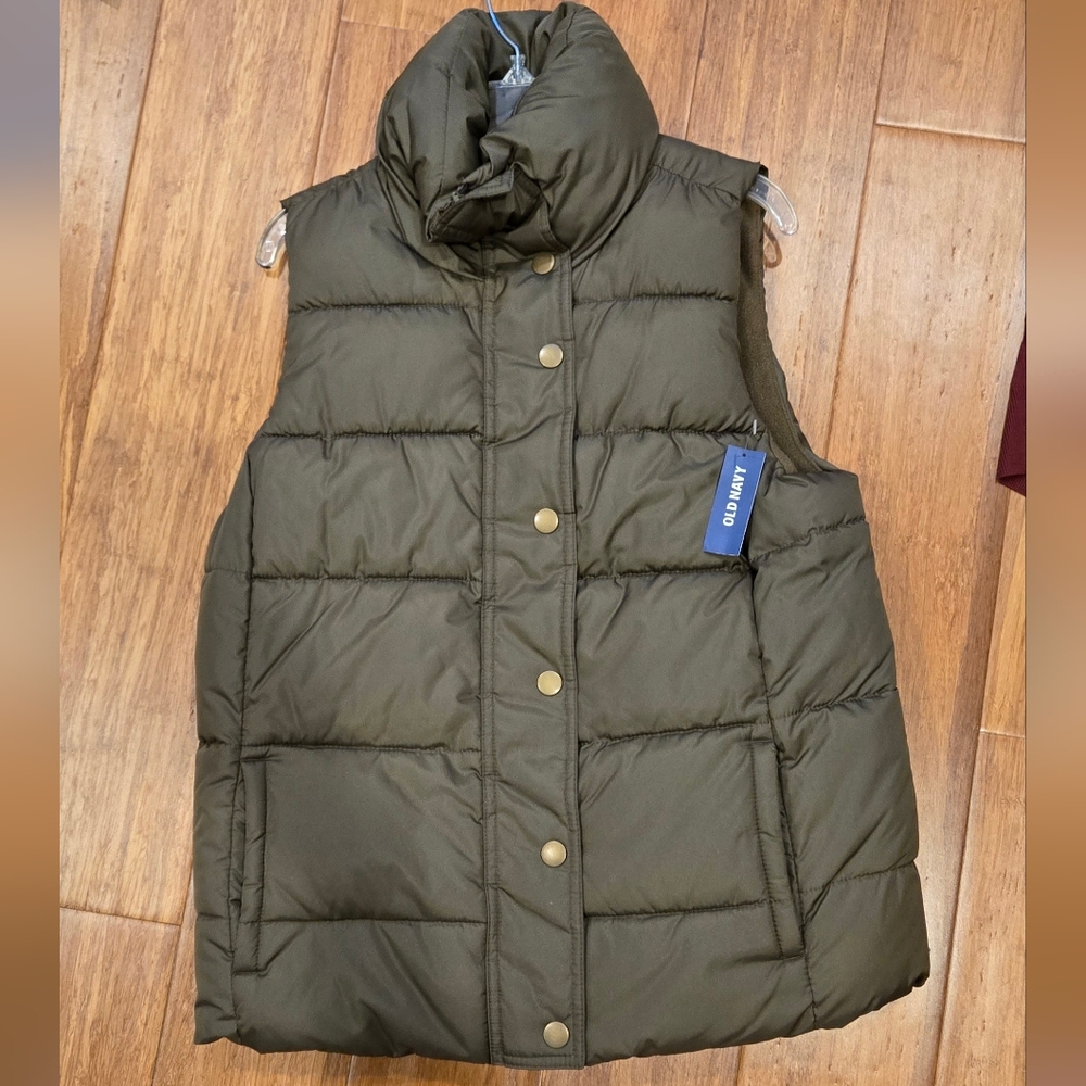 Old Navy Olive Puffer Vest